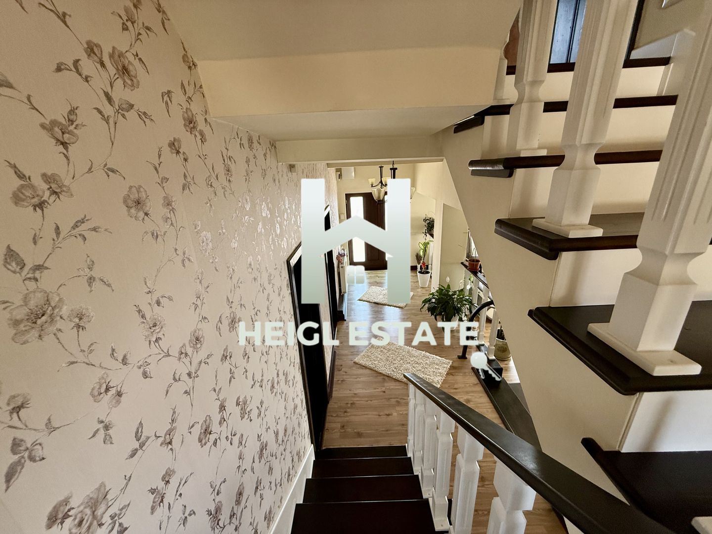 Casa individuala cu 10 camere 1600 mp teren - Poză 10