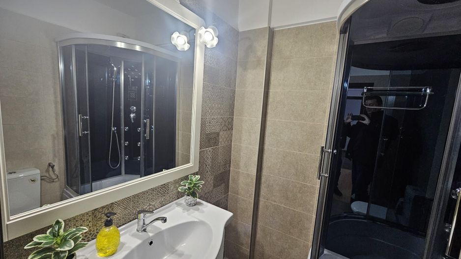 Apartament 2 camere, bloc 2010, garaj, Centru - Nord - Poză 12