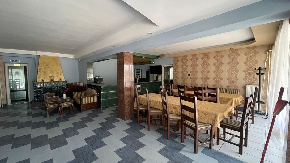 HOTEL DE INCHIRIAT CU 14 CAMERE SI PARCARE BORS E60 - Poză 4