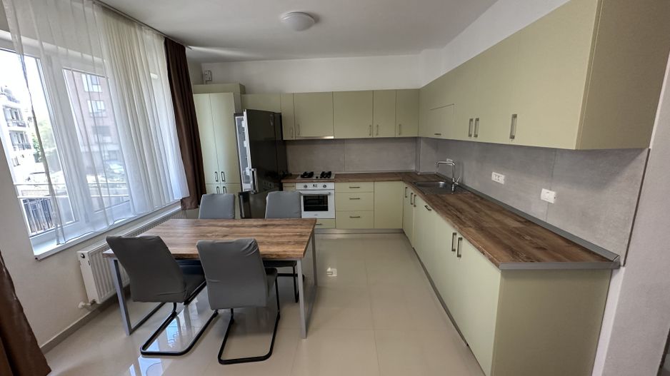 APARTAMENT DEOSEBIT - Poză 4