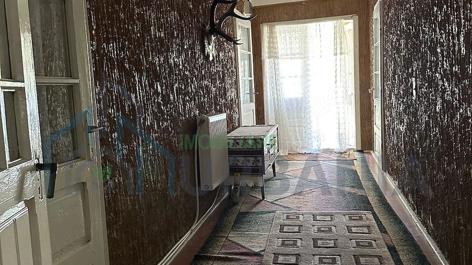 Casă cu 4 dormitoare și spațiu comercial în comuna Motca, Iași - Poză 4