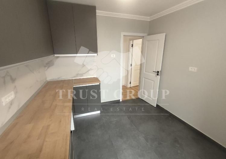 Apartament 3 camere 1 Mai | Imobil 1970 - Poză 6