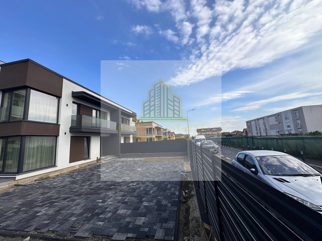 Case tip Duplex de vânzare în Ghimbav, Brașov – Cartierul Florilor - Poză 1