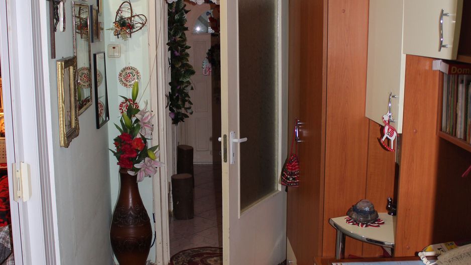 Apartament 2 camere decomandat Aleea Prieteniei - Poză 4