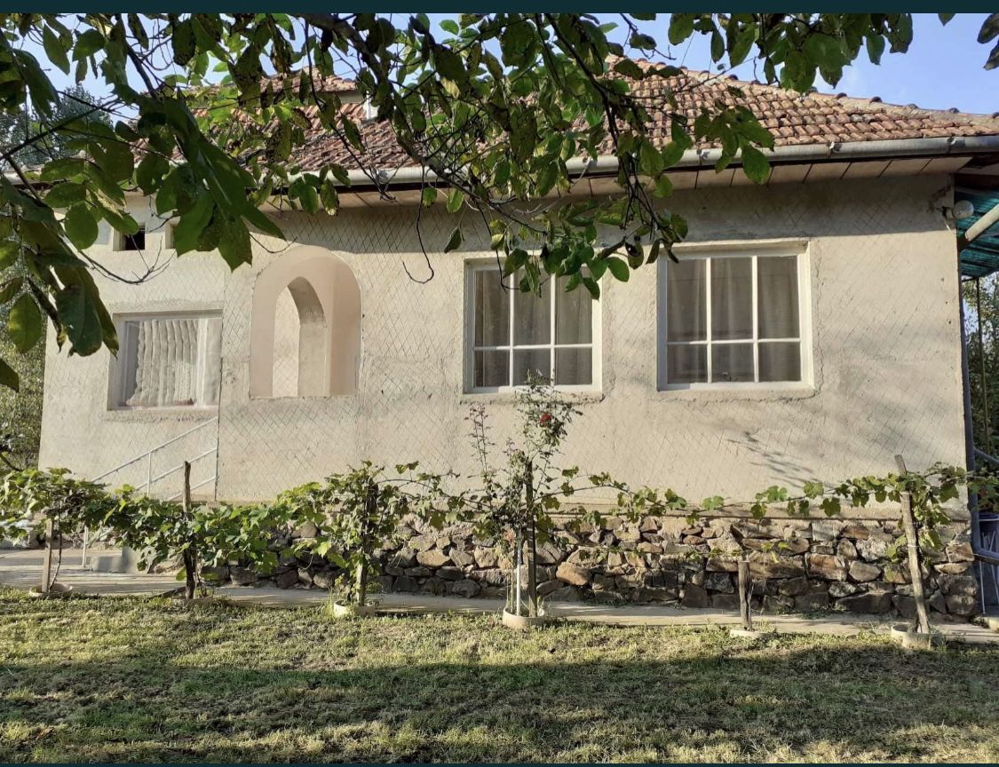 Vand casa cu gradina 4000 mp ca 12 Km de statiunea geotermala Tasnad - Poză 7