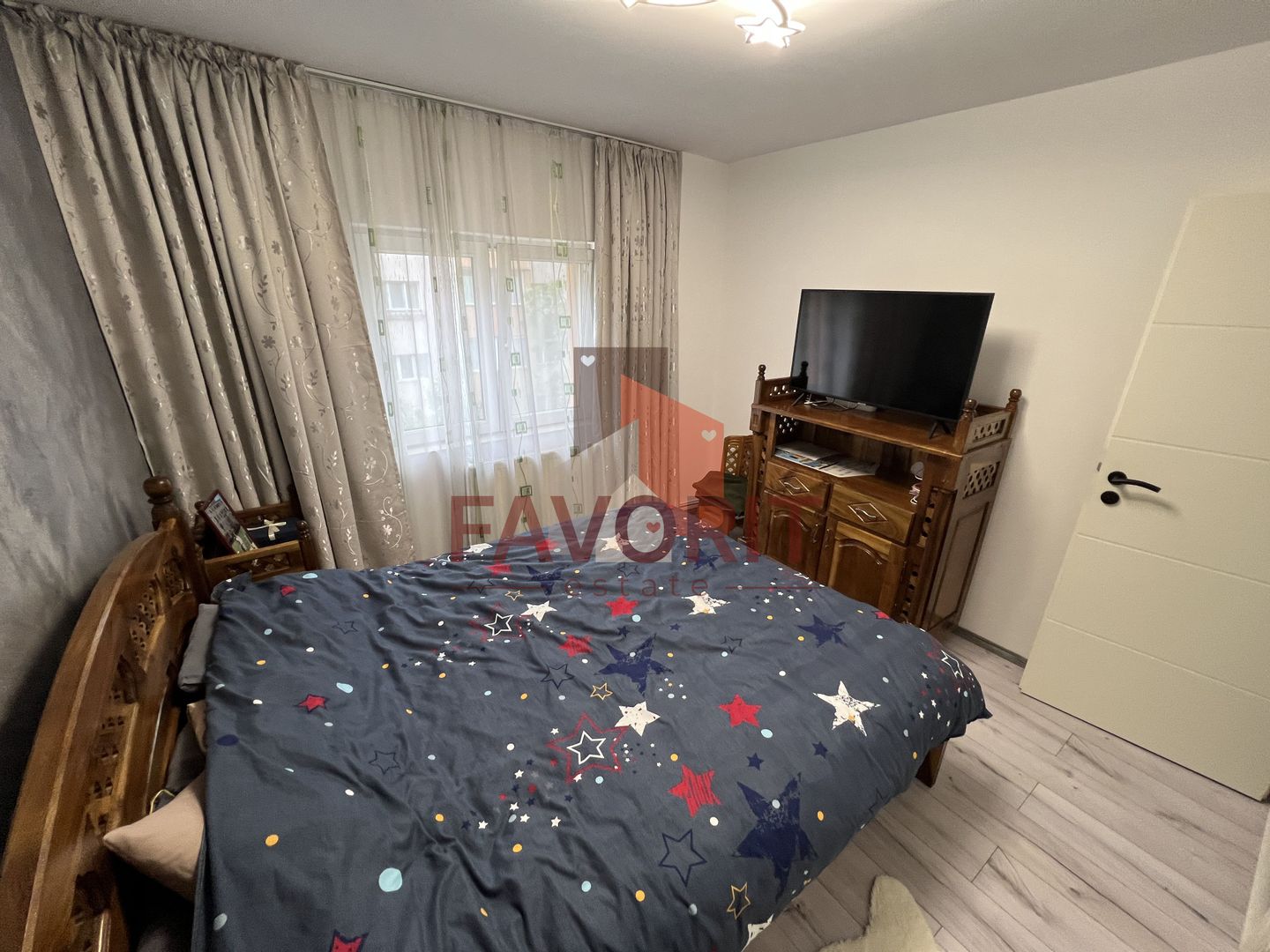 Apartament 3 camere | 2 bai | Zona Soarelui - Poză 3