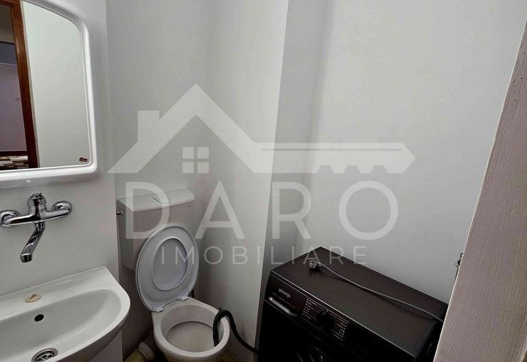 Vând apartament 3 camere - Poză 11