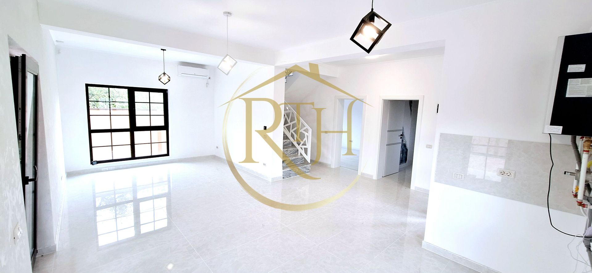 Oferim spre vanzare casa deosebita, cu 5 camere, Giroc, zona Centrala - Poză 3