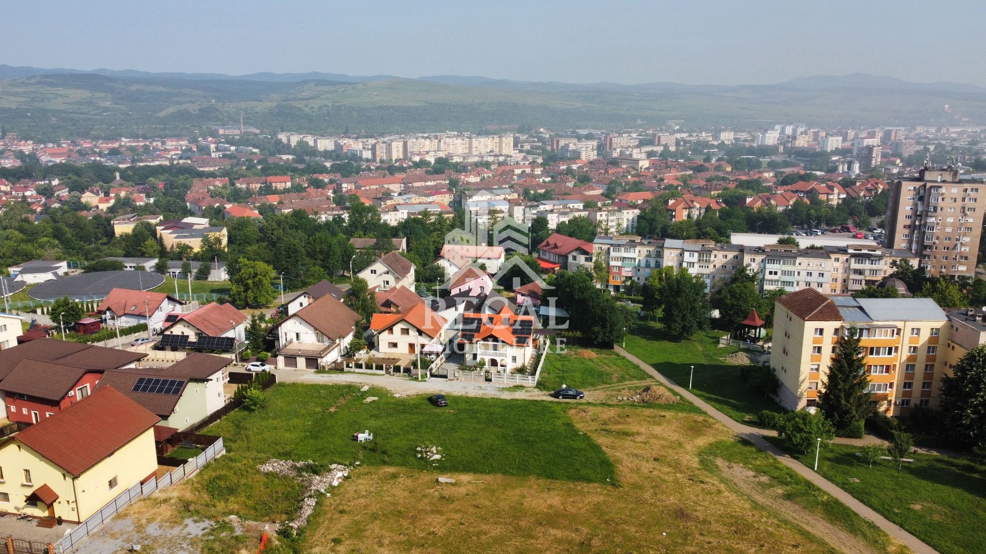 Teren de vânzare în zona Ciuperca – ideal pentru construcția unei case - Poză 2