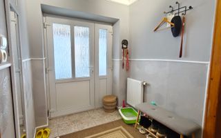 Casă 3 camere I Curte 814mp I Pivniță I Garaj I Axente Sever - Poză 11