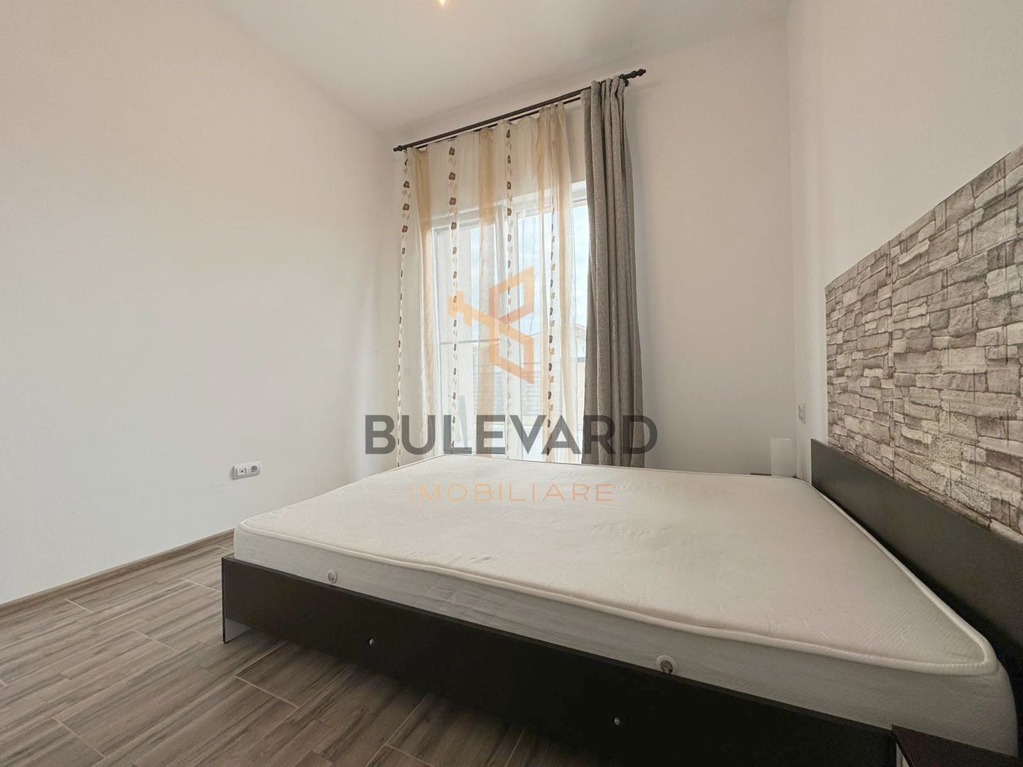 Apartament cu 2 camere + terasa de 29 mp, Zona Florilor! - Poză 9