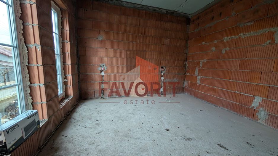 Casă individuală | Parter | Toate utilitatile | Finisaje premium | Curte | Pod - Poză 9