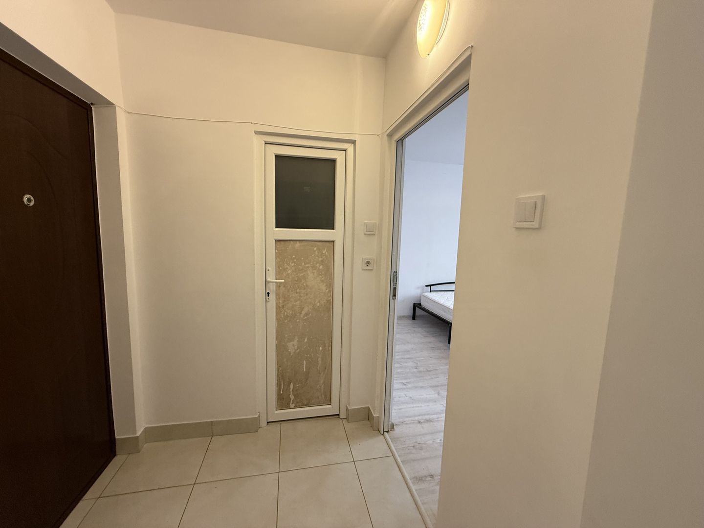 Apartament 1 cameră | Zona Mihai Viteazul | Etaj 2 - Poză 2