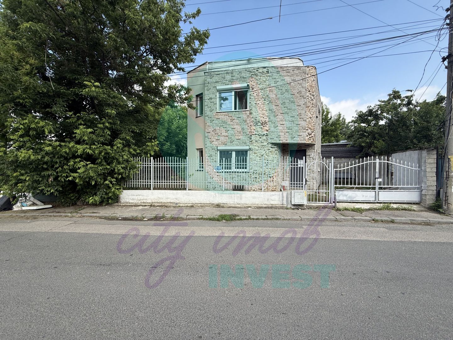 Casa receptionata in 2025 singura in curte - Poză 17