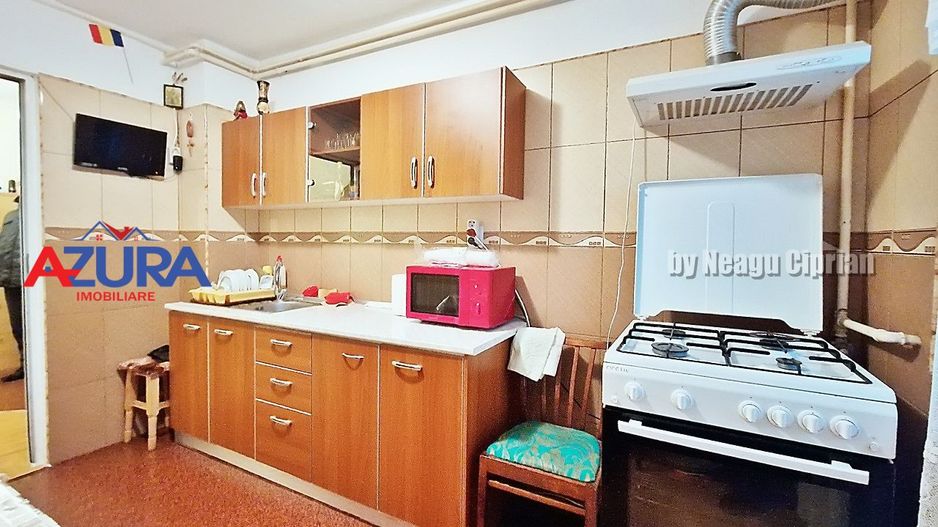 Vanzare apartament 3 camere, Banat - Poză 4
