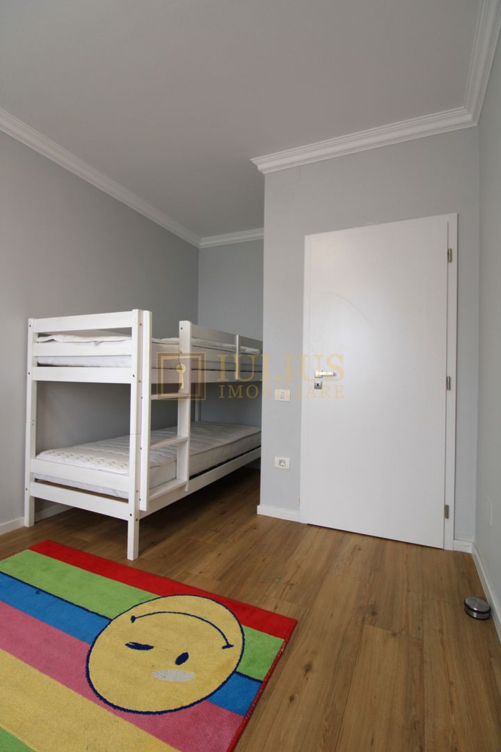 Zona linistita, 3 camere + 2 bai, centrala proprie. - Poză 14