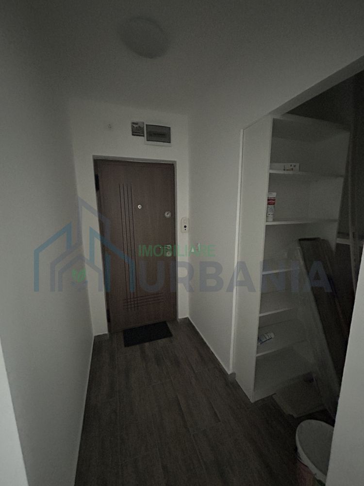 Apartament cu 2 camere, renovat, în zona Piața Alexandru cel Bun - Poză 4