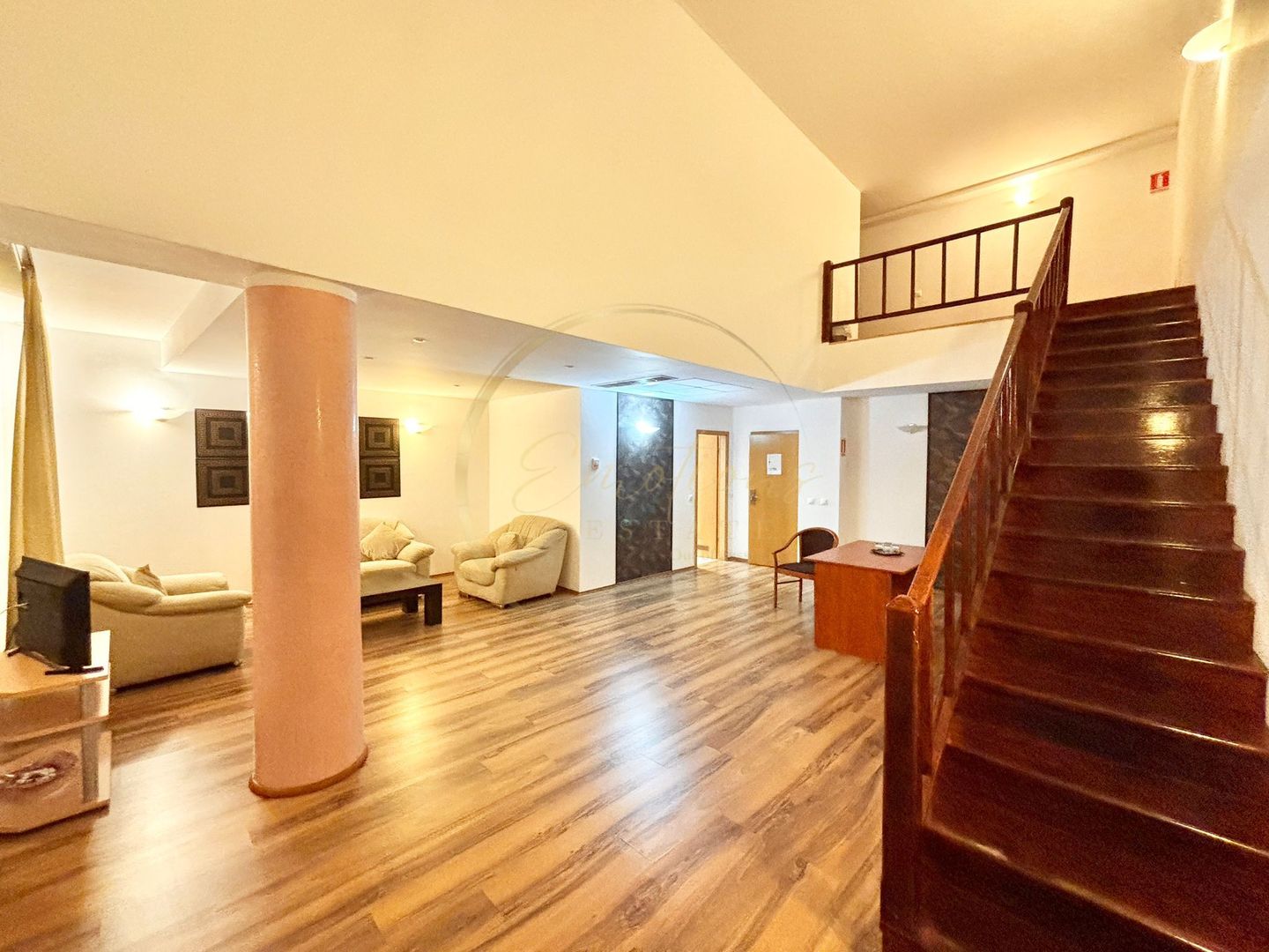 Apartament 3 camere - complexul studenṭesc | Penthouse - Poză 1