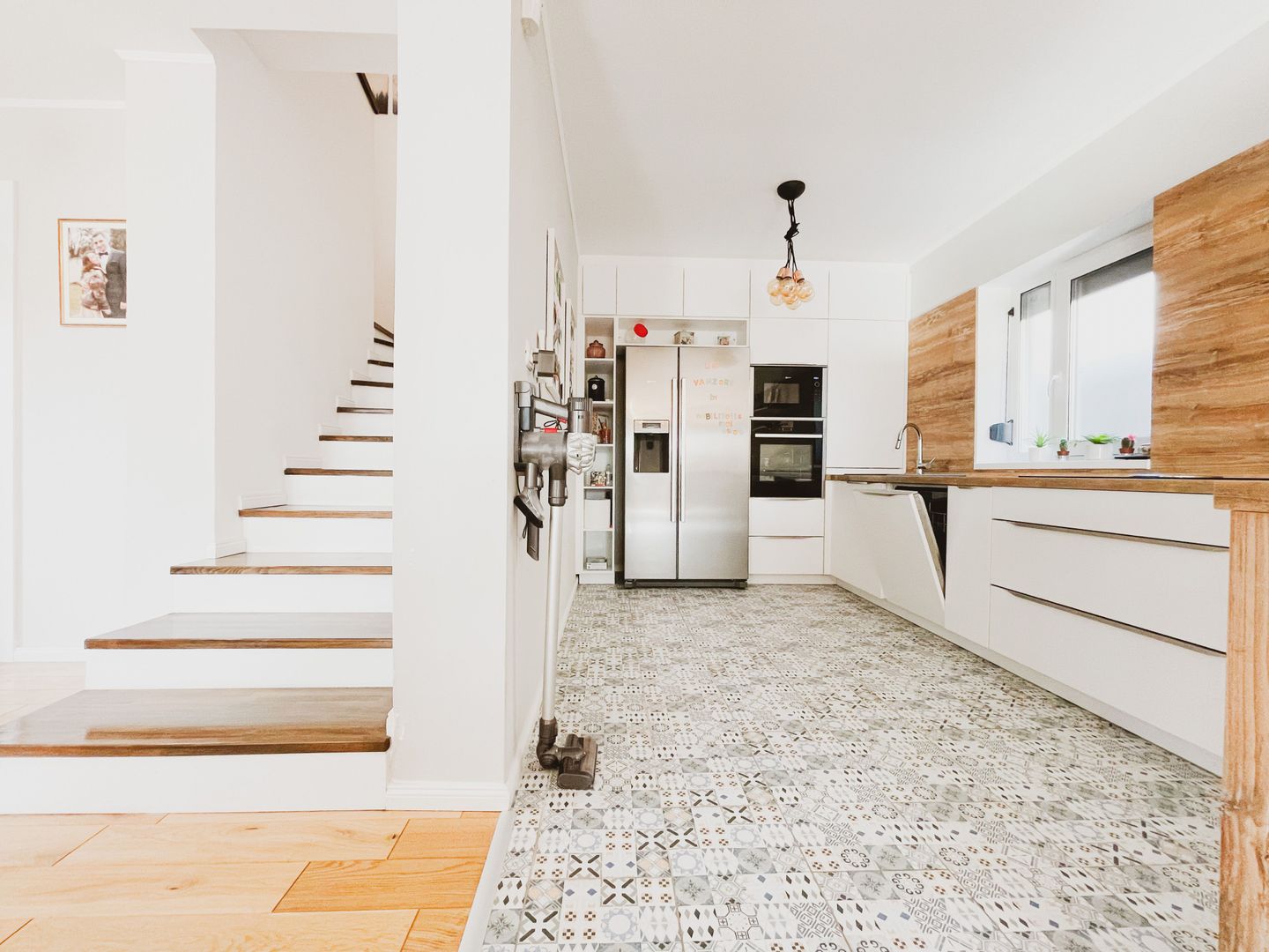 VANDUTA- Casuta din oras - de vanzare - 4 camere - NORD - Poză 2