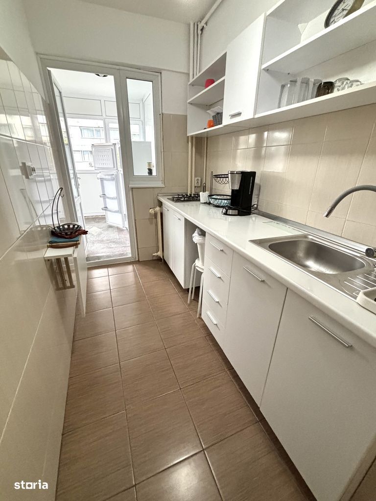 Apartament cu 3 camere, balcoane și lift în Dorobanți - Poză 3