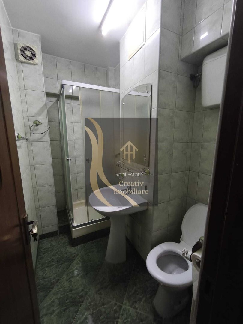 Vand apartament 4 camere , decomandat, mobilat si utilat, la autogara Militari et. 8/10 - Poză 4