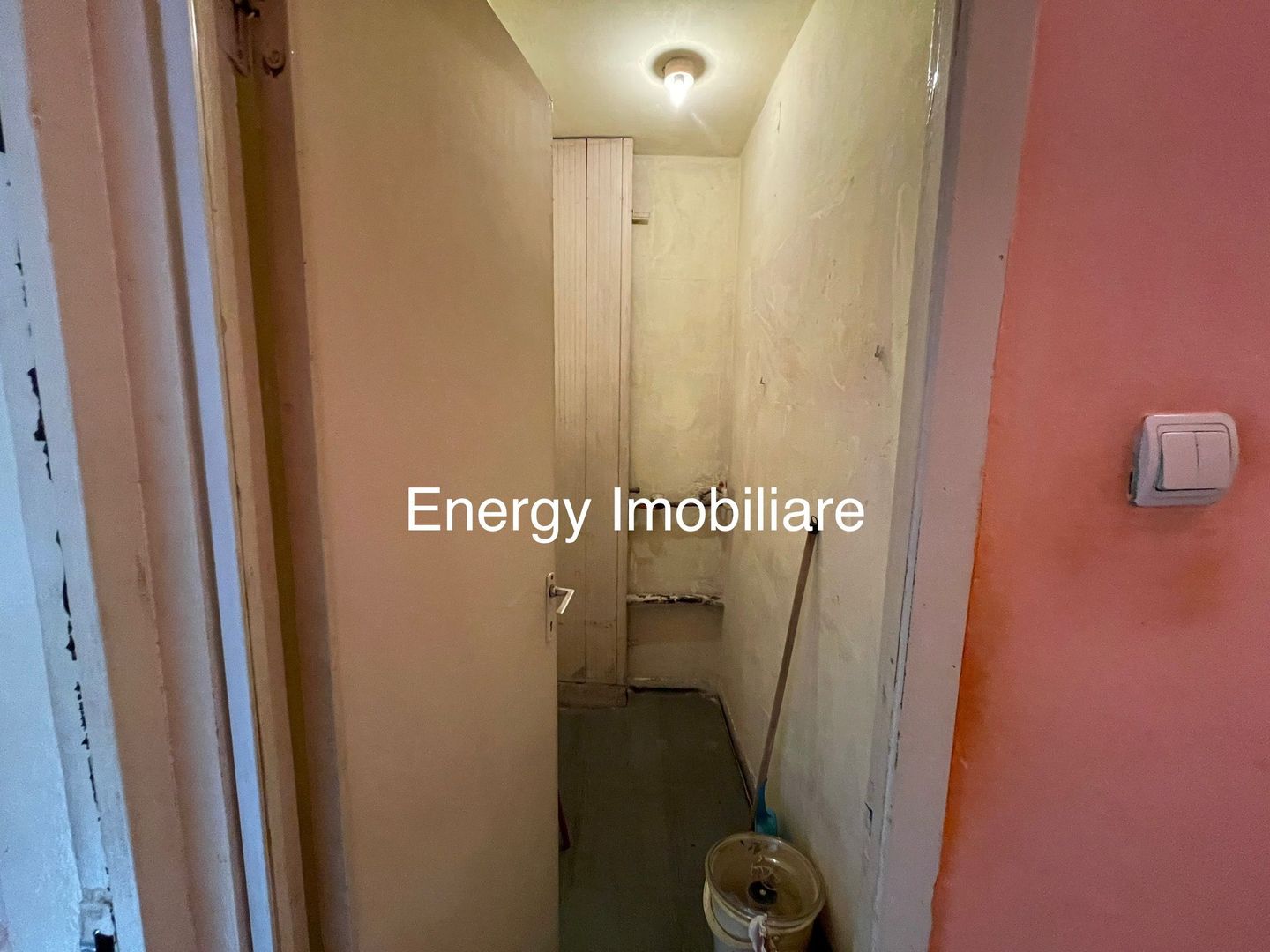 Apartament cu 2 camere,zona Tudor - Poză 5