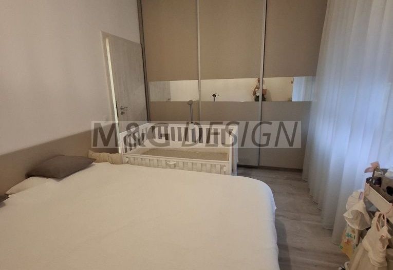 .2 camere  Dumbravita etaj 1 , bucatarie inchisa - Poză 5