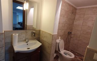 Spatiu comercial sau de birou 51 mp Cetate - Poză 9