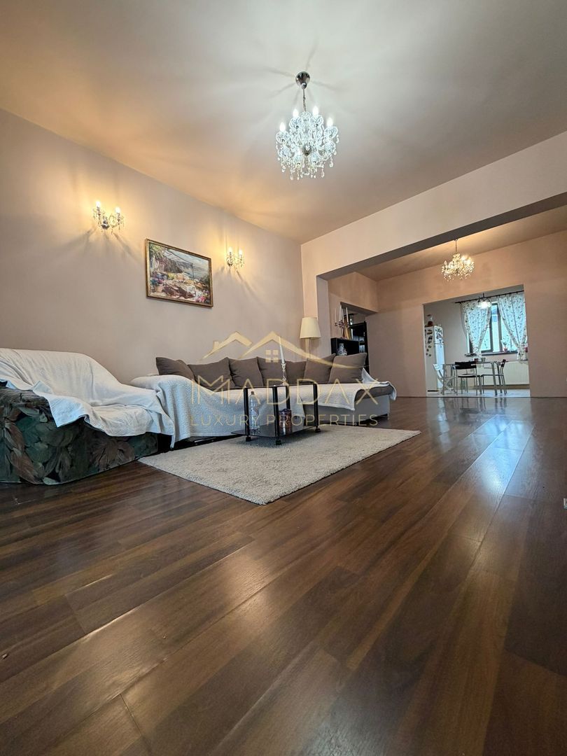 Vila spatioasa cu vedere spre lac Corbeanca - Poză 14