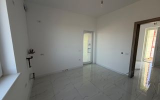 Duplex finalziat cu 4 camere si bucatarie inchisa in Giroc - Poză 8