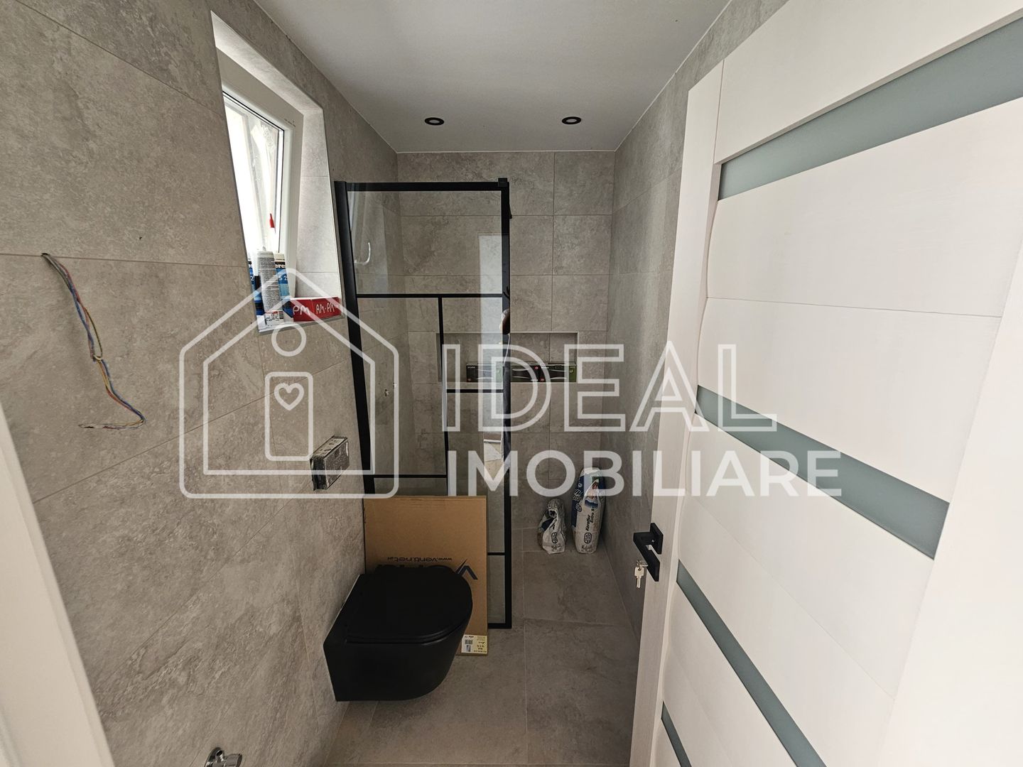 Casa cu 4 camere LA CHEIE in Calea Cisnadiei, zona Casa de Apa - Poză 3