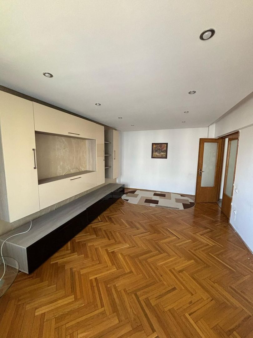 Vanzare Apartament 2 Camere Stradal Bulevardul Decebal - Poză 5