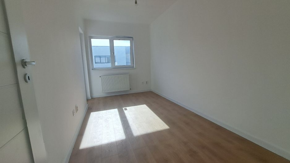 Apartament 4 camere, 2 bai - spatiu si confort - Poză 14