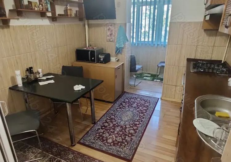 Apartament 2 camere decomandat - Poză 4