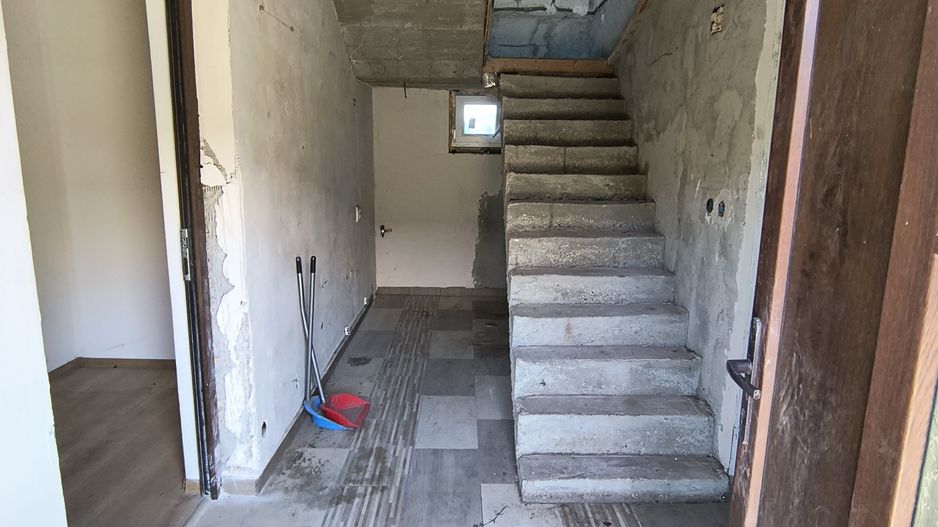 Casa P+M Com Vidra - Poză 7