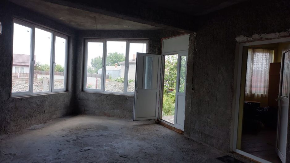 Adunatii Copaceni, vila la rosu P+1+M, teren 1044, teren 1044 - Poză 9