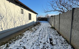 Casă la intrare în Sântandrei - Poză 8