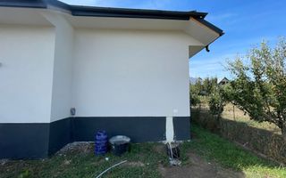 CASA CU 11 ARI TEREN - DRUM PRIVAT - LIVADA - Poză 19