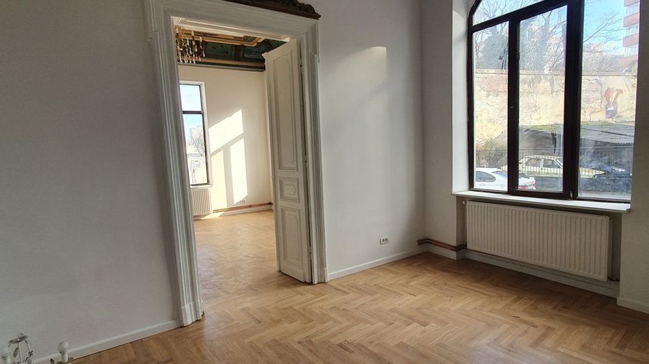 Vila Reprezentativa  8 camere Calea Mosilor - Poză 6