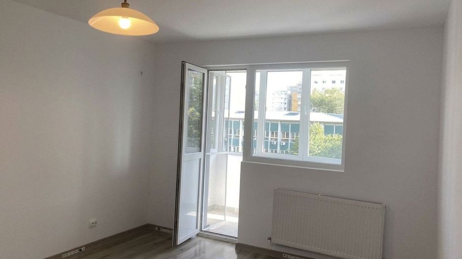 Apartament 2 camere renovat bloc reabilitat Drumul Taberei 34 - Poză 1