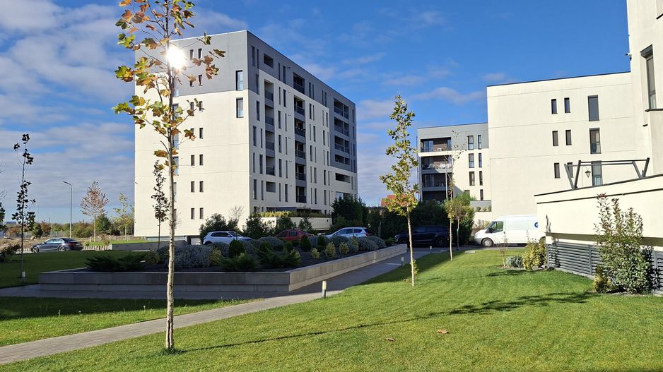 Apartament cu 2 camere si loc de parcare subteran - Poză 1