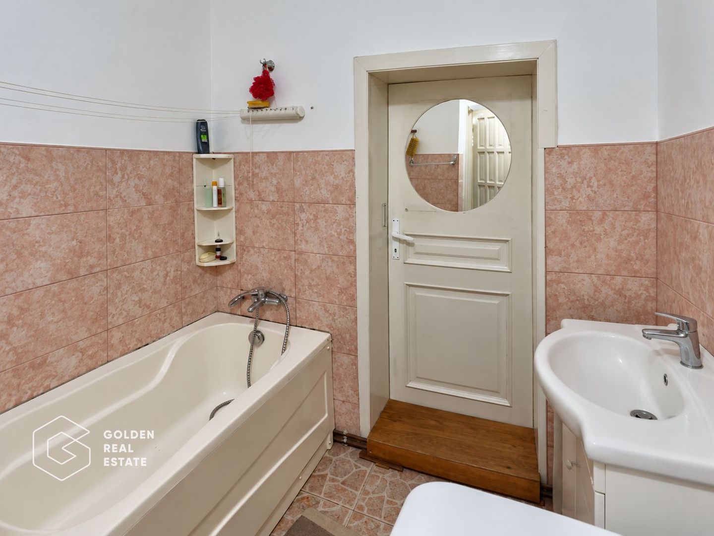 Casa din caramida, 3 camere + anexa, teren 262 mp,  zona Vlaicu - Poză 11