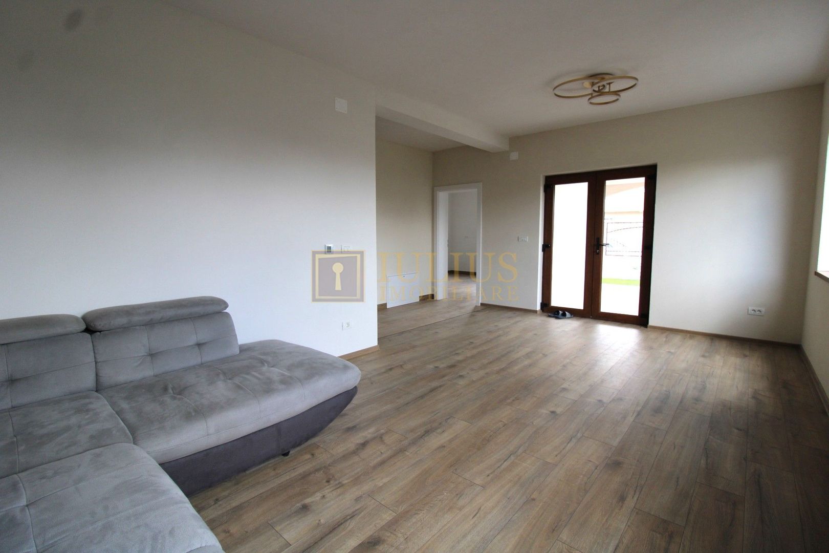 Casă modernă – prima închiriere | Dumbrăvița, zona Cora - Poză 5