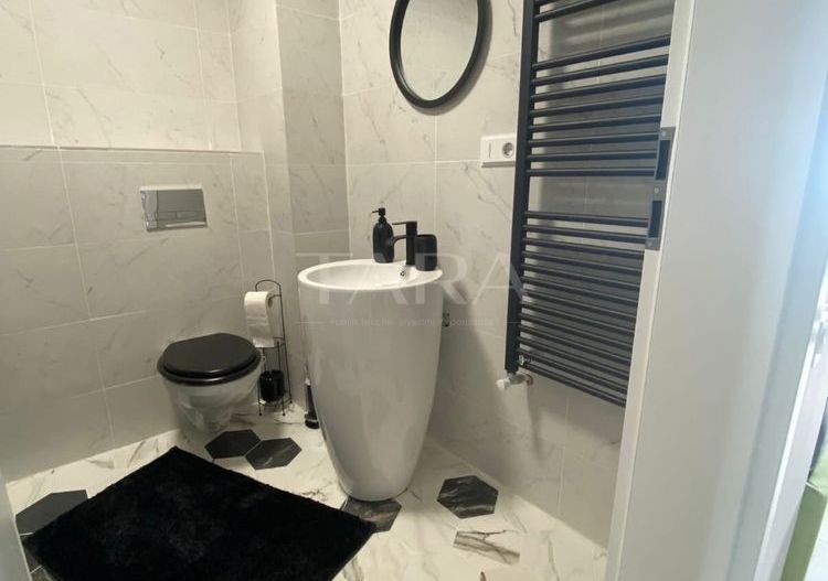 Penthouse elegant,  cu terasă de 15 mp și 2 parcări subterane. - Poză 8