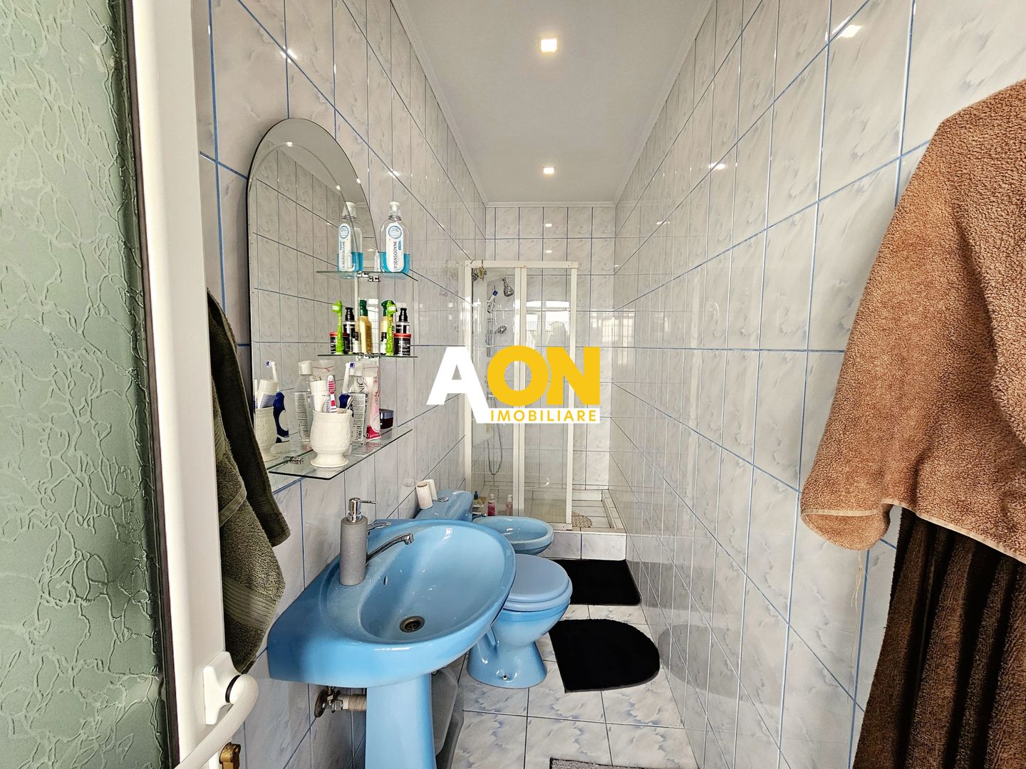 Casa 4 camere, cu garaj si pivnita, 269 mp teren, zona Lipoveni - Poză 11