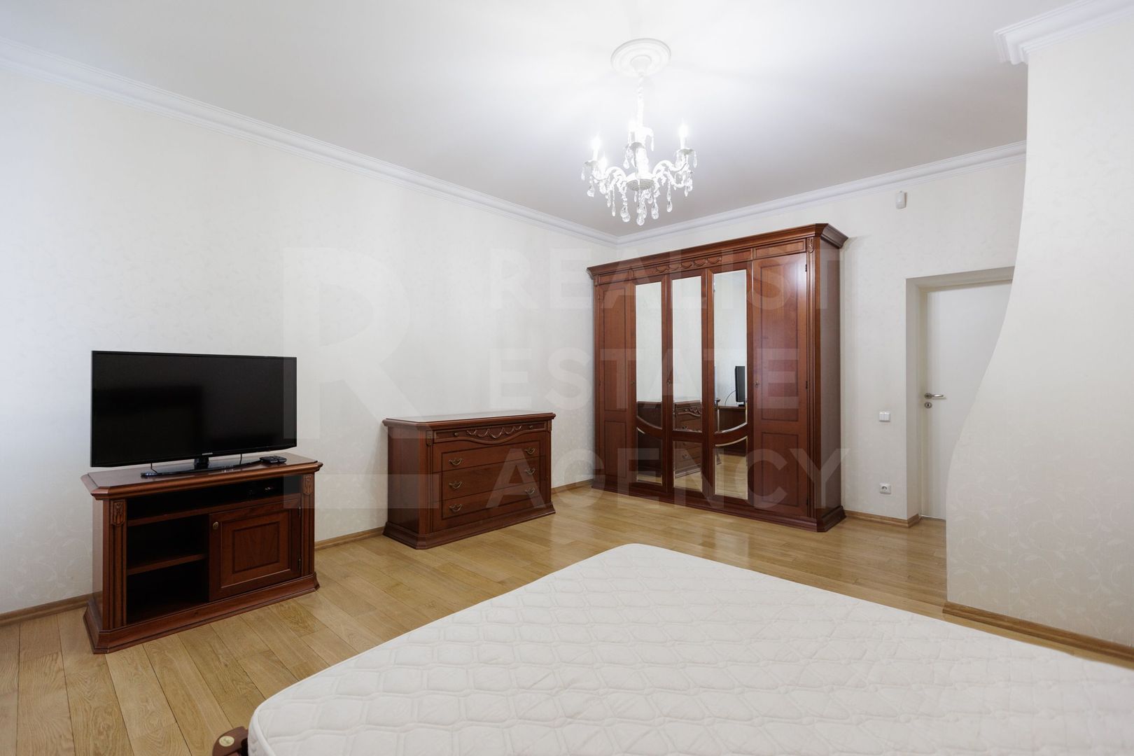 Chirie, apartament, 4 camere, str. Mihai Eminescu, Centru - Poză 6