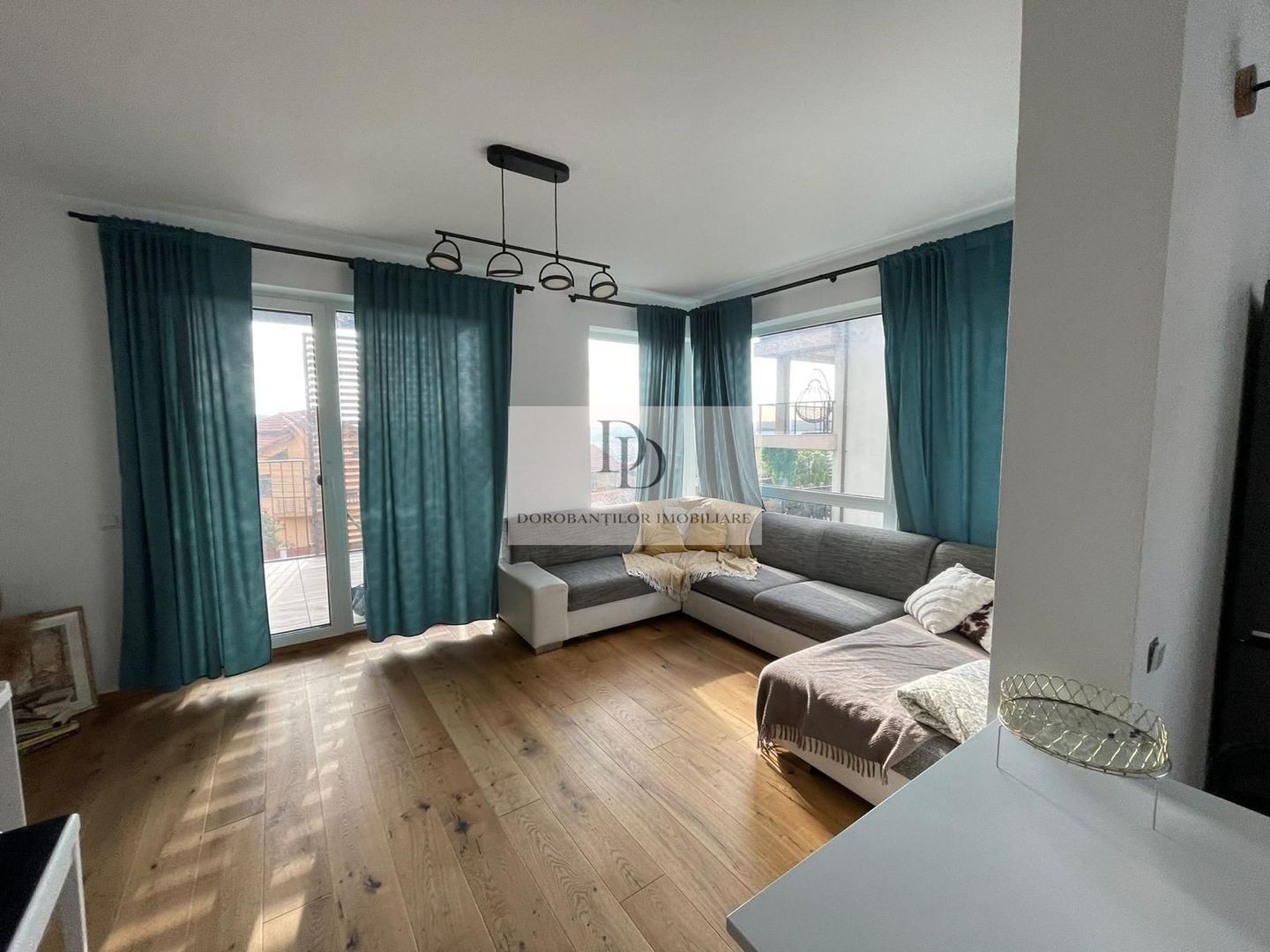 Apartament elegant 4 camere | Garaj privat | Cartier Europa - Poză 2