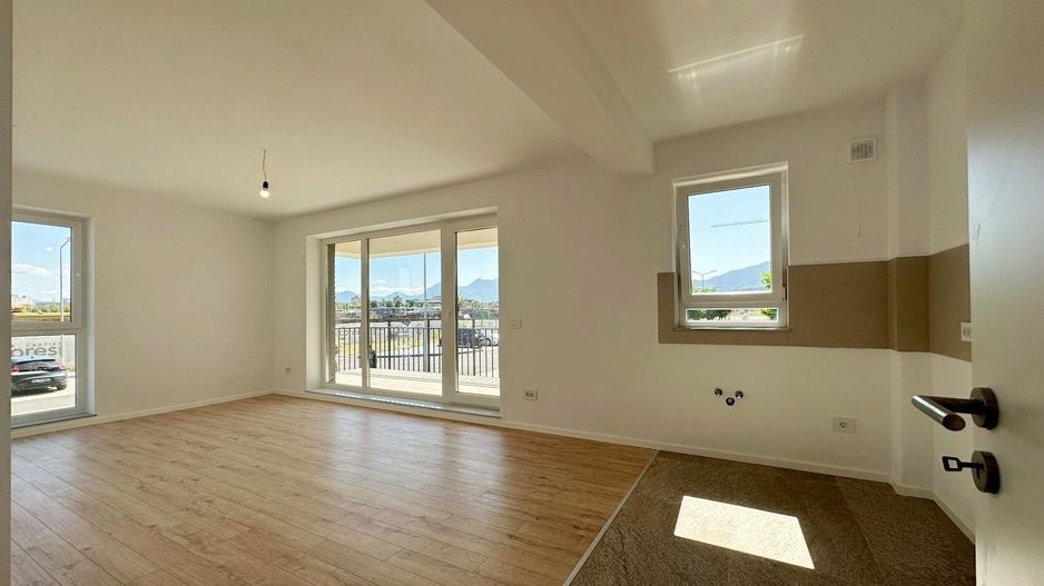Vindem apartament NOU faza 5 Coresi Avantgarden - Poză 6
