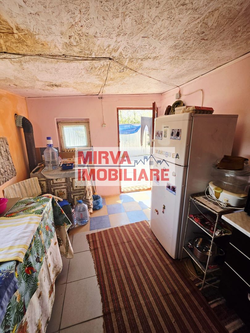 Casă 4 camere, 685 mp teren, renovată 2011 – Mănești, Zalhanaua - Poză 15