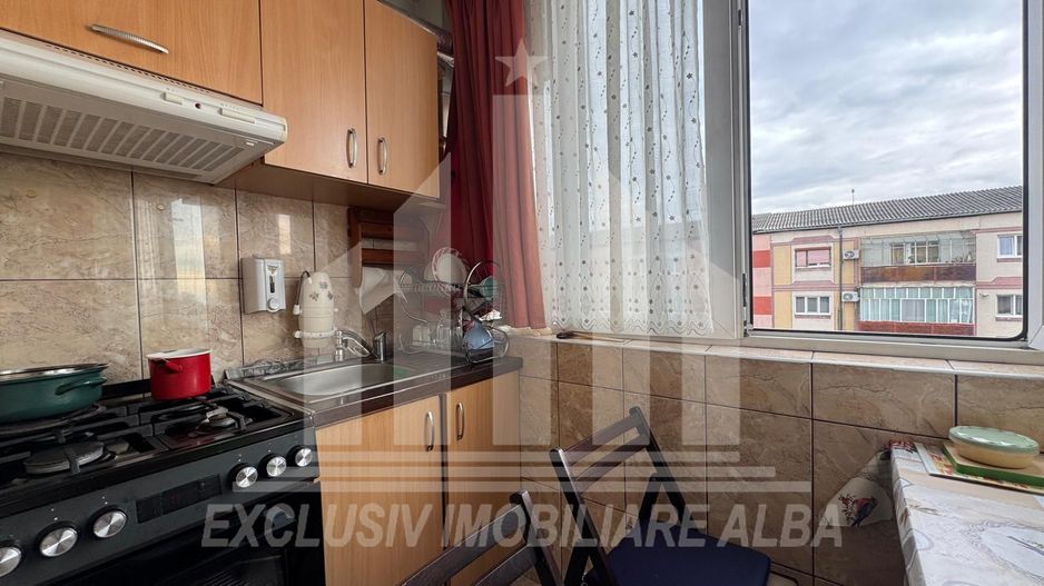 Apartament cu 2 camere decomandate, Cetate - Poză 3